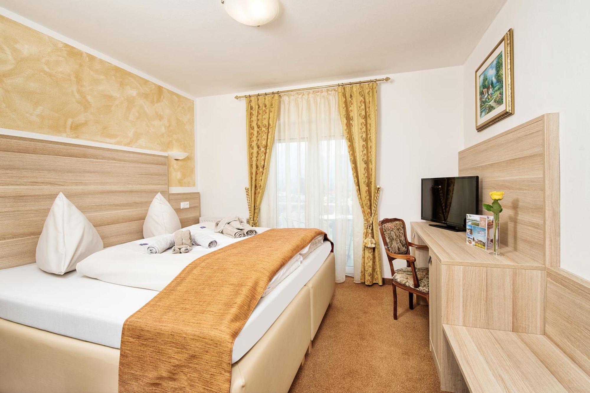 Hotel-Pension Melcher Drobollach am Faakersee Ngoại thất bức ảnh