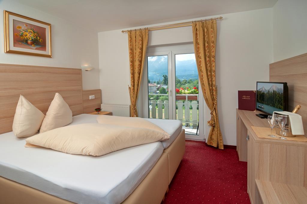 Hotel-Pension Melcher Drobollach am Faakersee Ngoại thất bức ảnh