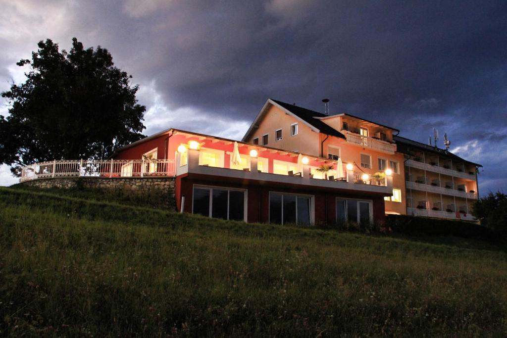 Hotel-Pension Melcher Drobollach am Faakersee Ngoại thất bức ảnh